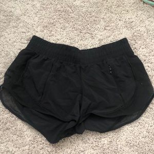 Lululemon Hotty Hot Short (2.5 inch)